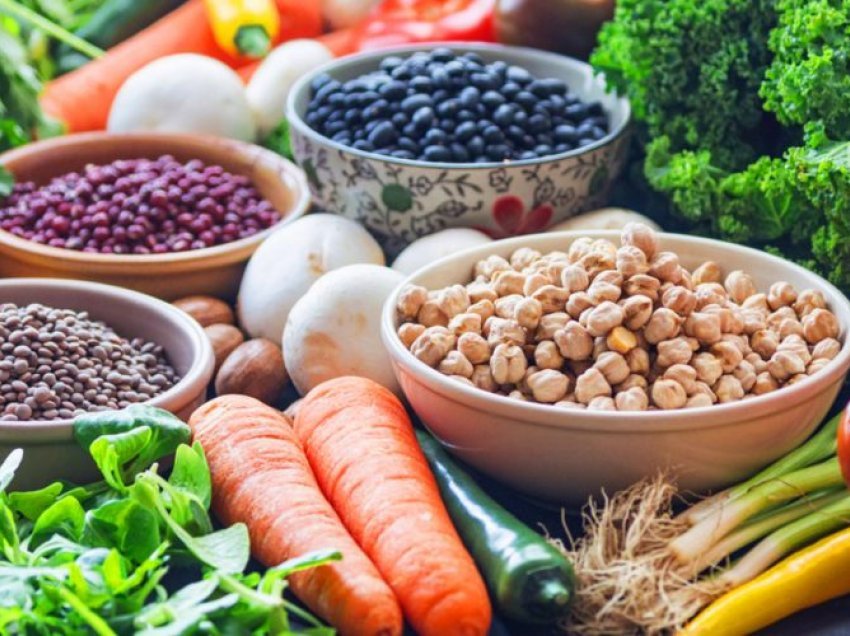 Zbuloni cilat janë ushqimet e pasura me vitamina nga A-ja tek K-ja