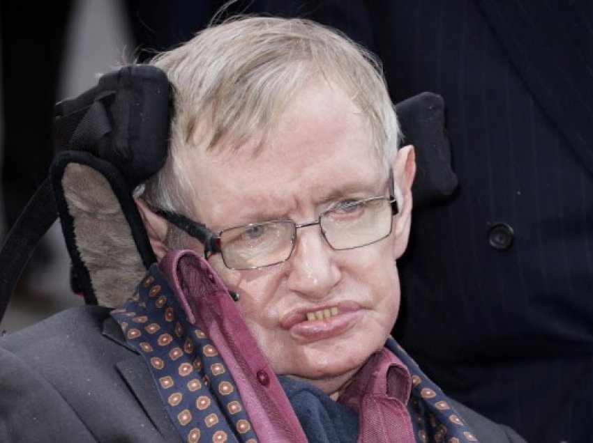 Tri vite nga vdekja e fizikanit të njohur Stephen Hawking