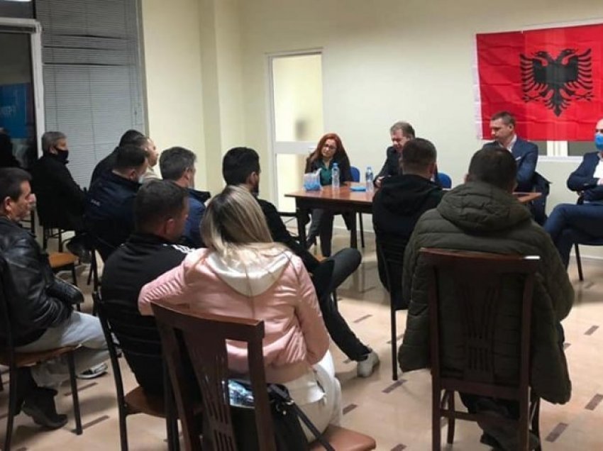 Prezantimi i kandidatëve në Durrës, Vlorë, Fier/ Idrizi: Të gjithë në një flamur për të sjellë ndryshimin