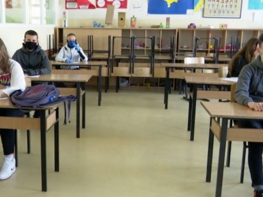 Dy ditë para mbylljes së shkollave, zv/ministri i Arsimit zbulon planin qeveritar