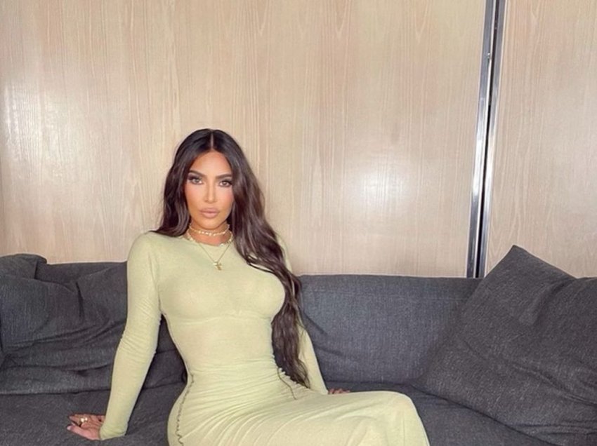 Përmes imazheve joshëse, Kim Kardashian thotë mos më shqetësoni