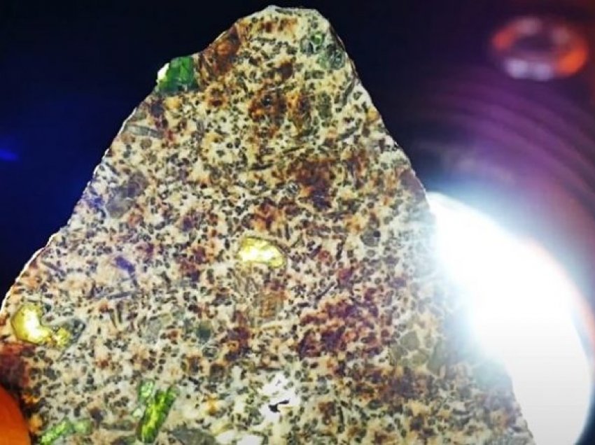 Një meteorit i zbuluar në Sahara, i formuar para se të formohej Toka?