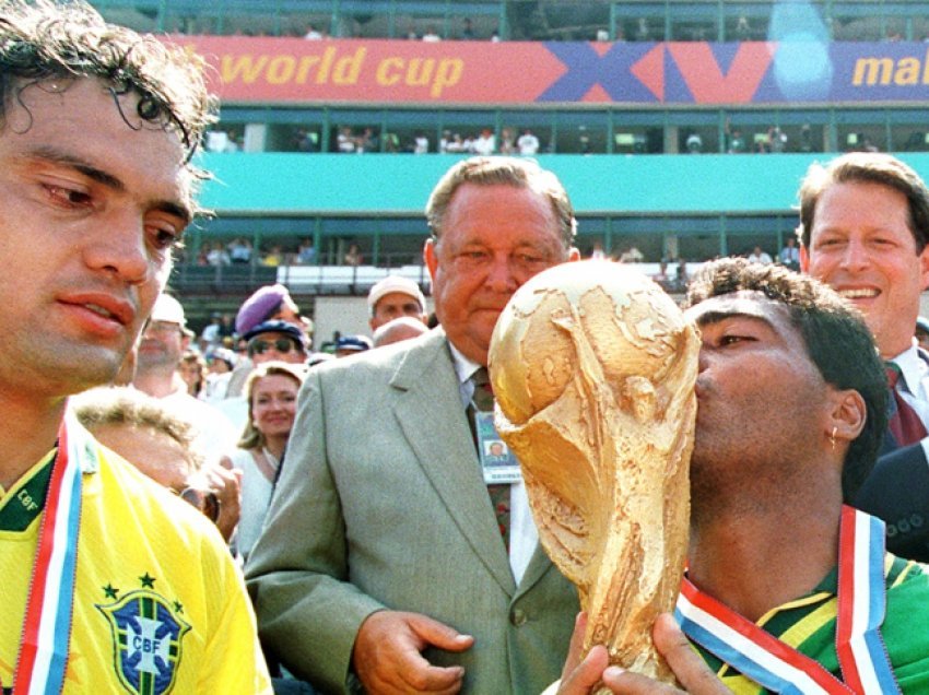 Një nga heronjtë brazilianë të Botërorit 1994 përfundon në intubim