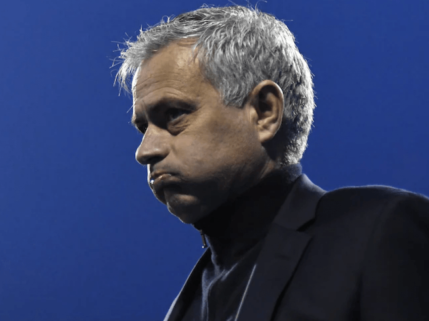 Shtypi britanik Mourinhos: Turpërim, poshtërim, skuadër kaotike…