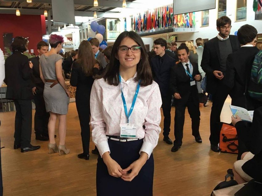 Drenusha Krasniqi studentja nga Kosova, pjesë e shoqërisë amerikane për sukses