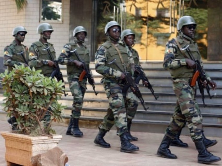 ISIS-i merr përgjegjësinë për vrasjen e 33 ushtarëve në Mali