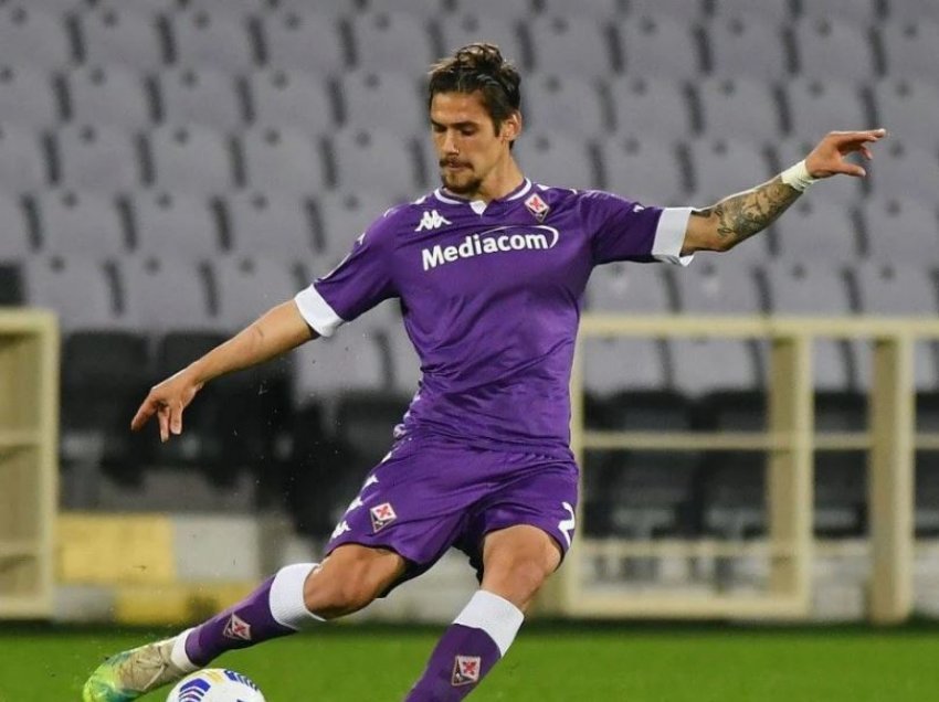 Mbrojtësi i Fiorentina-s: Në Serinë A po matem me më të mirët. Lukak më ka lënë një shenjë në qafë