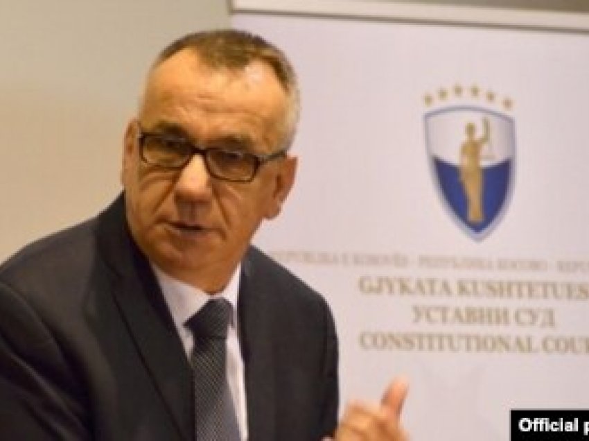 Enver Hasani: Konjufca nuk mund ta mandatojë kryeministrin për formimin e Qeverisë