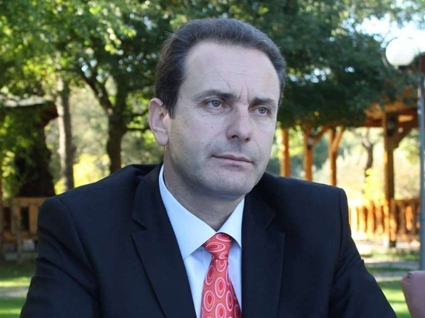 Naser Rugova vazhdon të shfaq paknaqësi ndaj lidershipit të ri të LDK-së: Po trajtohet si OJQ