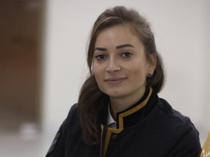 U shoqërua në polici pas sherrit në Durrës, denoncimi i Elona Gurit: Skandal në prag fushate