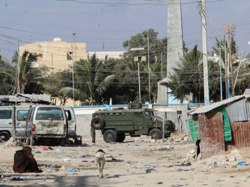 Sulm ndaj një ndërtese të Kombeve të Bashkuara në Somali, vriten të paktën tre persona