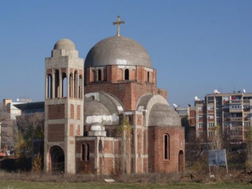 Dështon seanca ku UP-ja ka paditur Komunën e Prishtinës dhe Kishën Ortodokse serbe