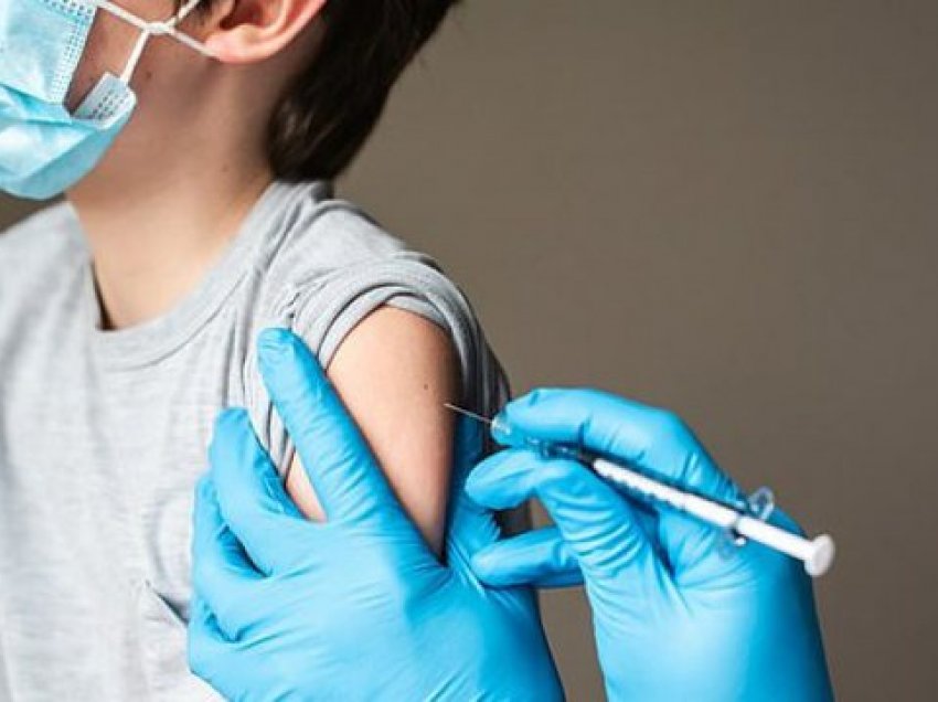 Pas Izraelit, një shtet në Europë planifikon të vaksinojë fëmijët për Covid-19