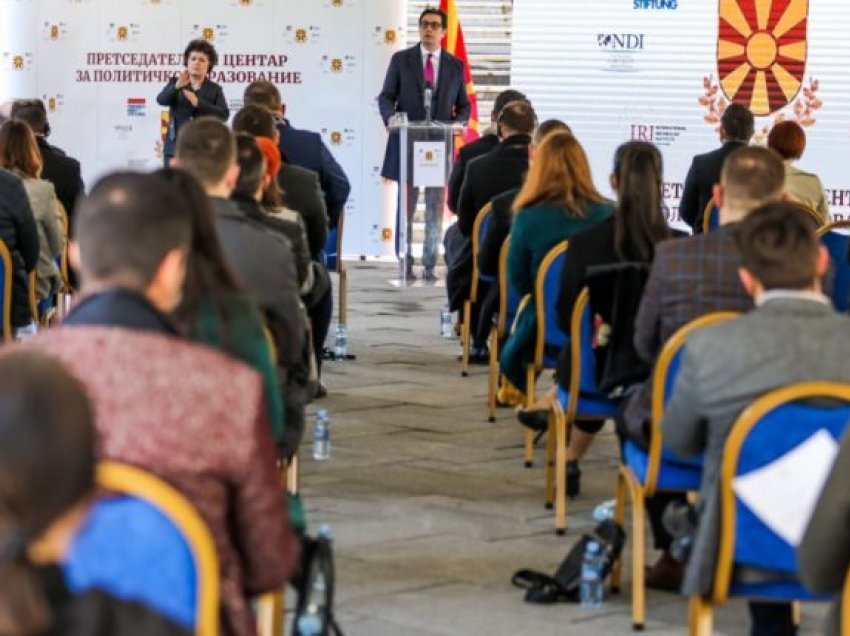 RMV, hapet Shkolla e parë për politika në Qendrën presidenciale për Edukim politik