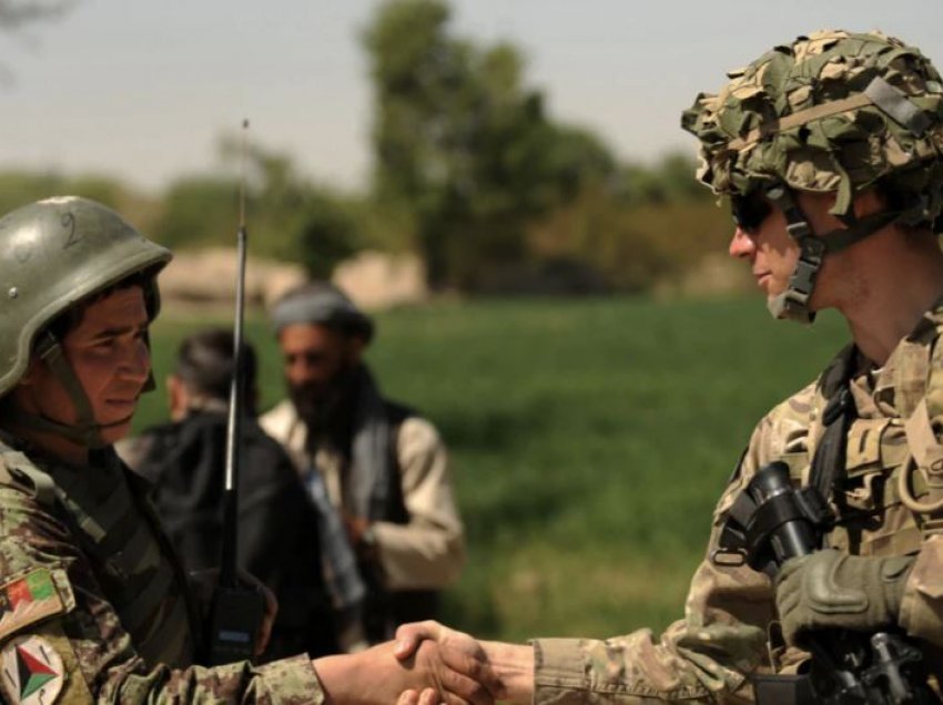 Biden: Trupat amerikane mund të mos tërhiqen brenda afateve nga Afganistani