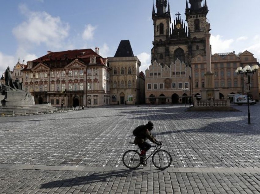 Republika Çeke zgjat gjendjen e jashtëzakonshme pandemike edhe për dy javë