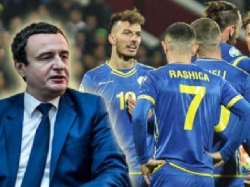 Albin Kurti në stadiumin “Fadil Vokrri”, i jep mbështetje Kosovës kundër Suedisë