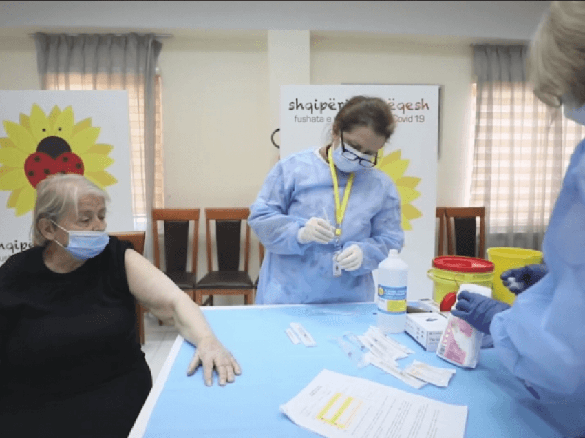 Vaksina kineze mbërrin në Vlorë, Fier, Gjirokastër e Sarandë