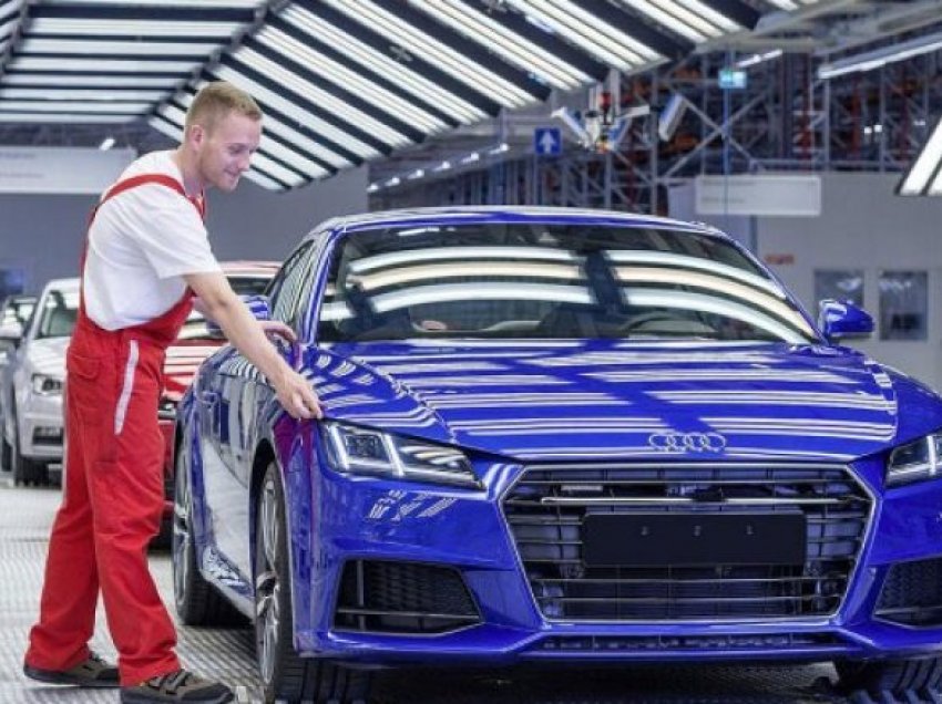 Audi shpërblen punonjësit e fabrikës në Hungari me bonuse prej 1.000 eurove