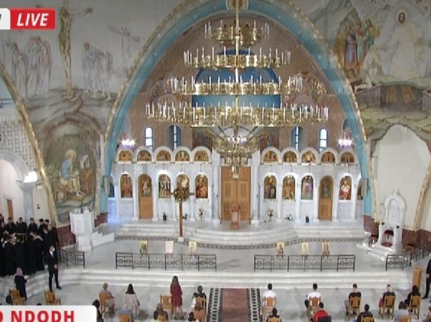 Kremtohen Pashkët Ortodokse! Ora policore zhvendos meshën në mëngjes, besimtarët rikthehen në Kisha