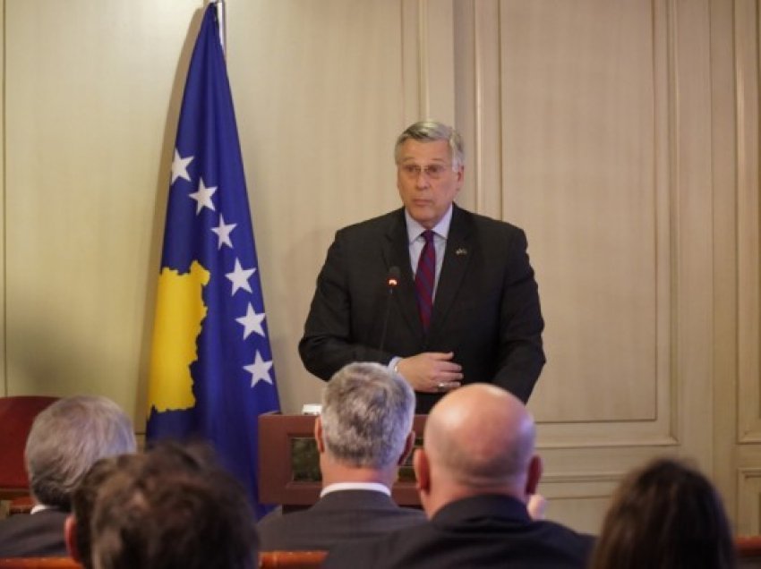 ​Kosnett: Kjo ditë na kujton fuqinë e këmbënguljes së kosovarëve