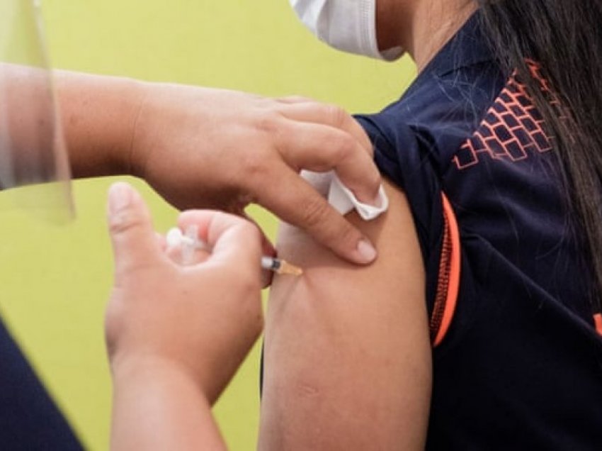 Zelanda e Re pushon nga puna 9 doganierë që refuzuan vaksinën Covid