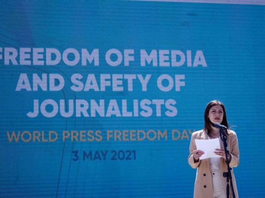 ​AGK: Institucionet të sigurojnë gazetarët dhe lirinë e shtypit