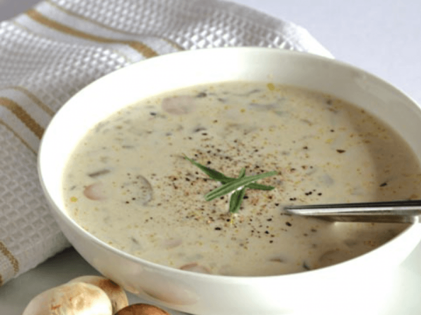 Supë kremoze me kërpudha dhe erëza