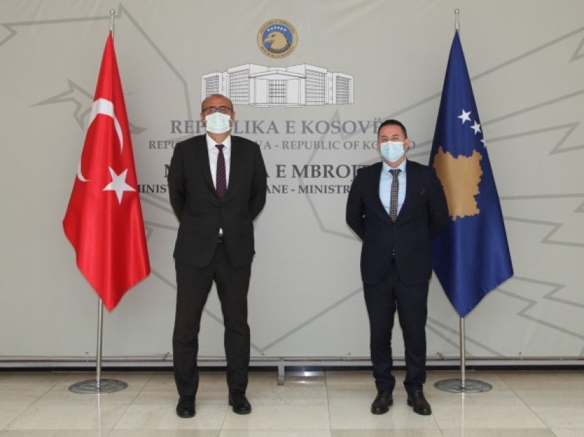 ​Ministri Mehaj falënderon Turqinë për përkrahjen e FSK-së