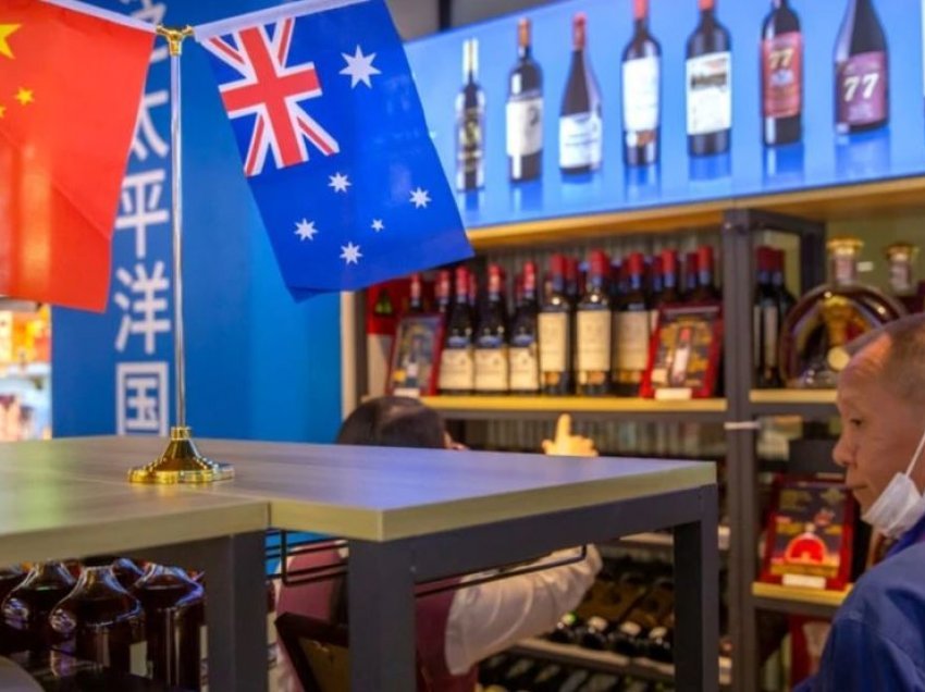 Kina pezullon dialogun ekonomik me Australinë