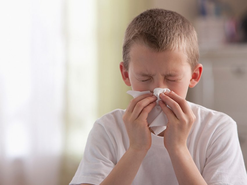 Si ta mbroni fëmijën tuaj nga alergjitë pranverore