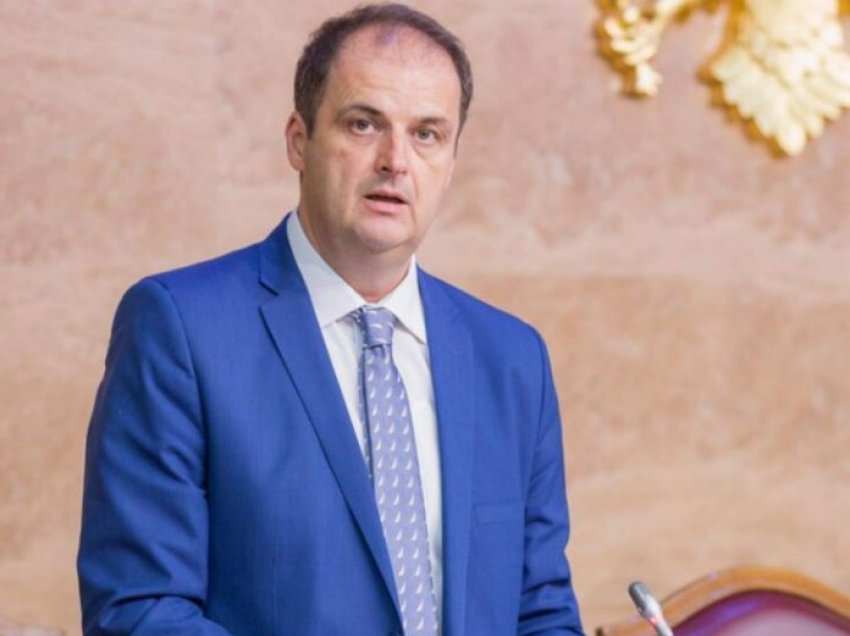 Deputeti shqiptar në Mal të Zi: Ligji i ri për shtetësinë, problematik për shqiptarët dhe malazezët