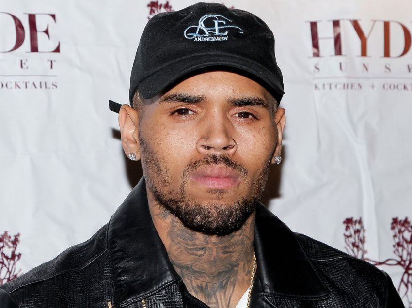 Chris Brown përfshihet në telashe me policinë dhe shkak u bë ditëlindja e tij