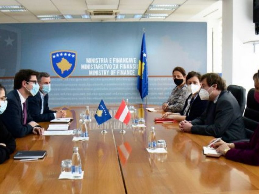Austria i ofron ndihmë Kosovës në integrimin evropian të Kosovës