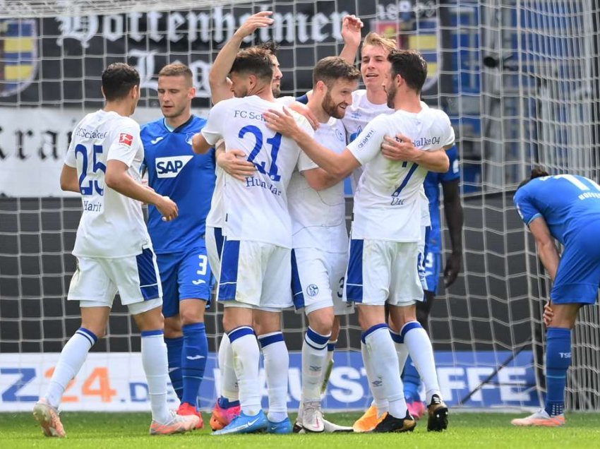 Mustafi realizon, Schalke pëson humbje