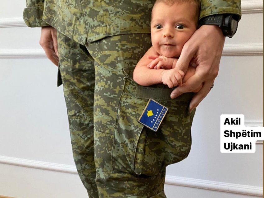 Fotografi në xhepin e uniformës së babait, familjarët thonë se u inspiruan nga një ushtar amerikan