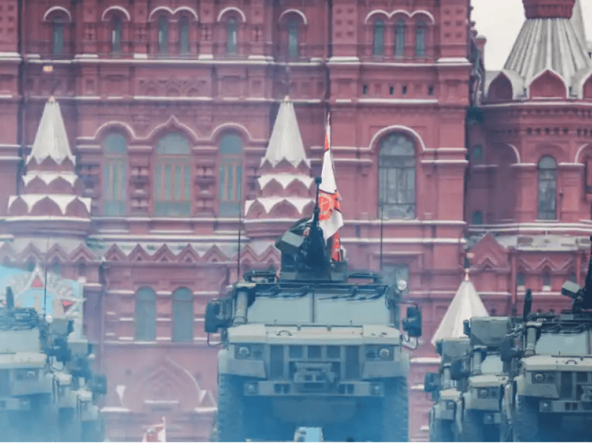 Rusia shënon Ditën e Fitores me paradë ushtarake