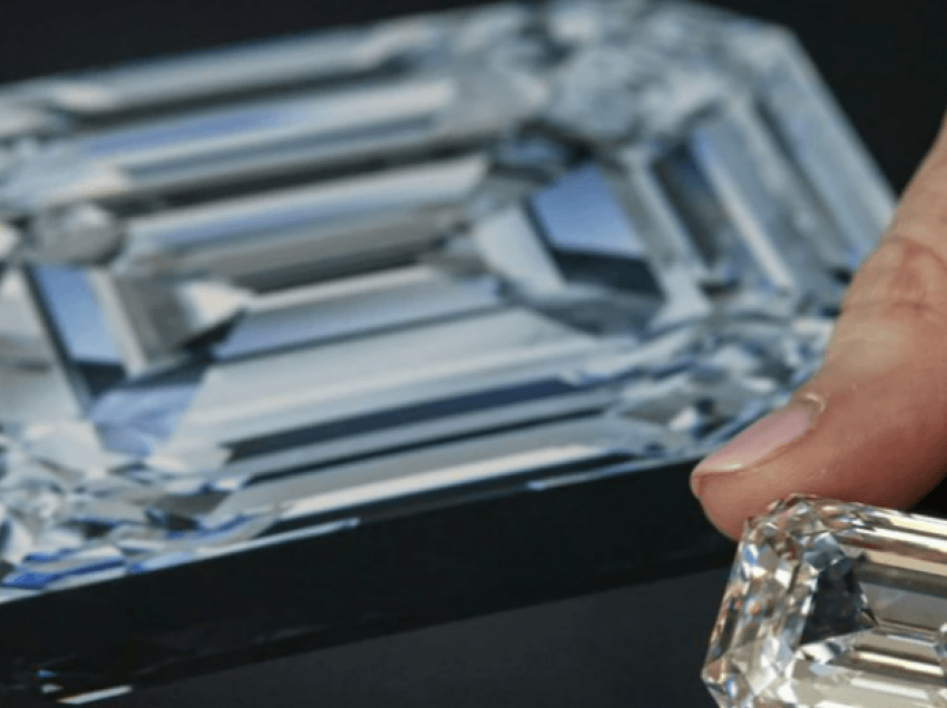 Diamanti prej 101 karatësh do vendoset në ankandin e bizhuterive në Gjenevë
