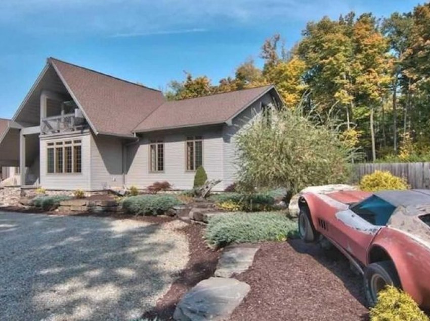 Kjo shtëpi në Pensilvani është “ëndrra e çdo koleksionuesi të makinave”