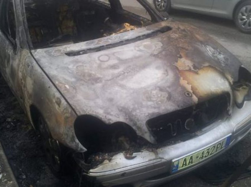 Digjet makina në Krujë, policia shoqëron 6 persona