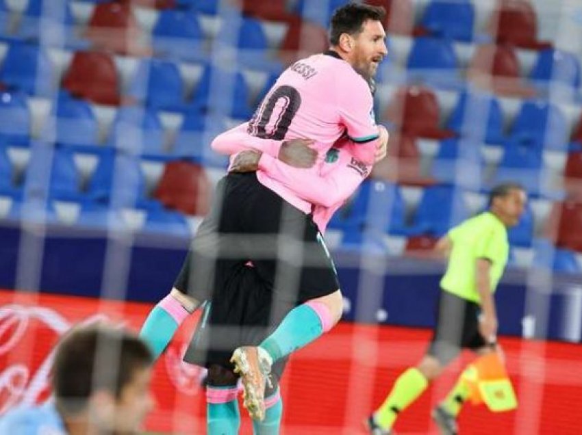 Leo Messi shënon gol të bukur me volej përballë Levantes