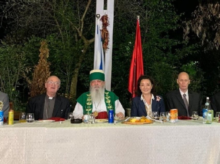 Ambasadorja Yuri Kim iftar me përfaqësues të besimeve fetare në Shqipëri 