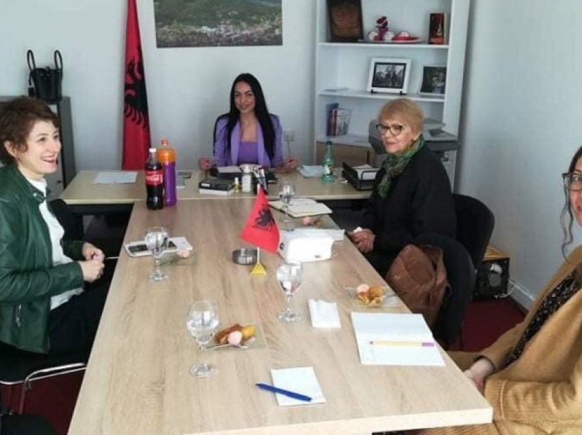 Sonja Biserko njoftohet në Medvegjë për pasivizimin e adresave të shqiptarëve