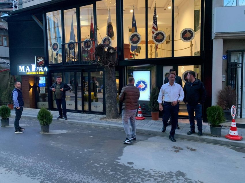 Daut Haradinaj i përkushtuar maksimalisht në garën për Prishtinën, takime të vazhdueshme edhe gjatë mbrëmjes