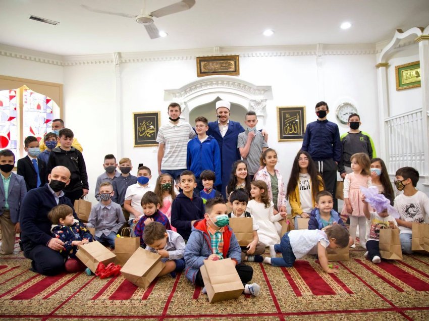 Komuniteti mysliman shqiptaro-amerikan, Waterbury CT, feston Fitër Bajramin