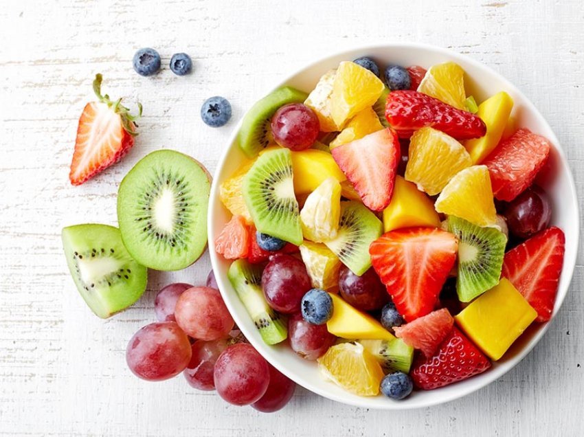 Cilat fruta janë më të mira për ne? Ja çfarë duhet të zgjedhim sipas ekspertes…