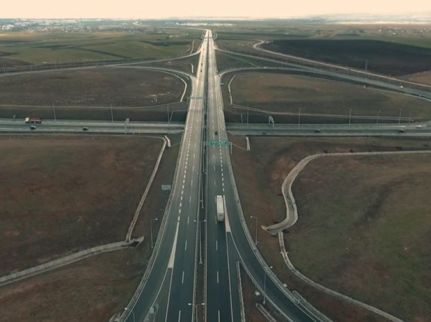 Pse autostradat e Kosovës janë pa pagesë?