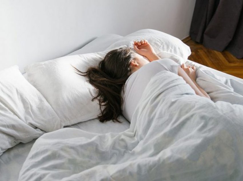 Gjumi i drekës ndikon në shëndet të mirë dhe produktivitet më të lartë