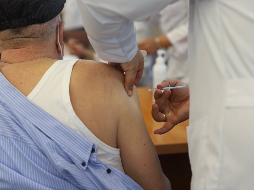 Mbi 5 mijë raste aktive me COVID-19 në Kosovë e mbi 39 mijë të vaksinuar