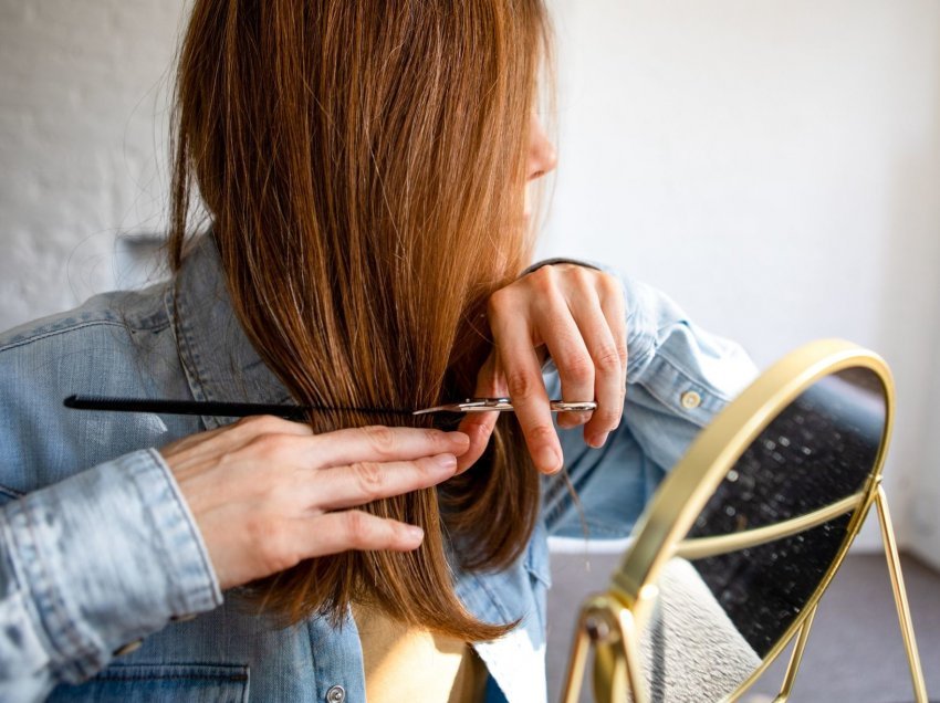 Mos i neglizhoni, këto 5 shenja tregojnë se duhet t’i prisni flokët menjëherë